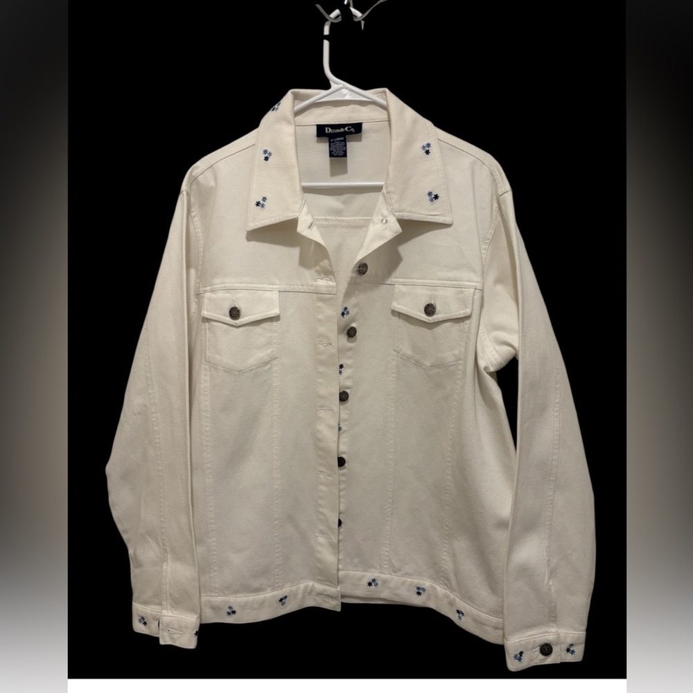 Denim&Co white Jacket with Blue Accents